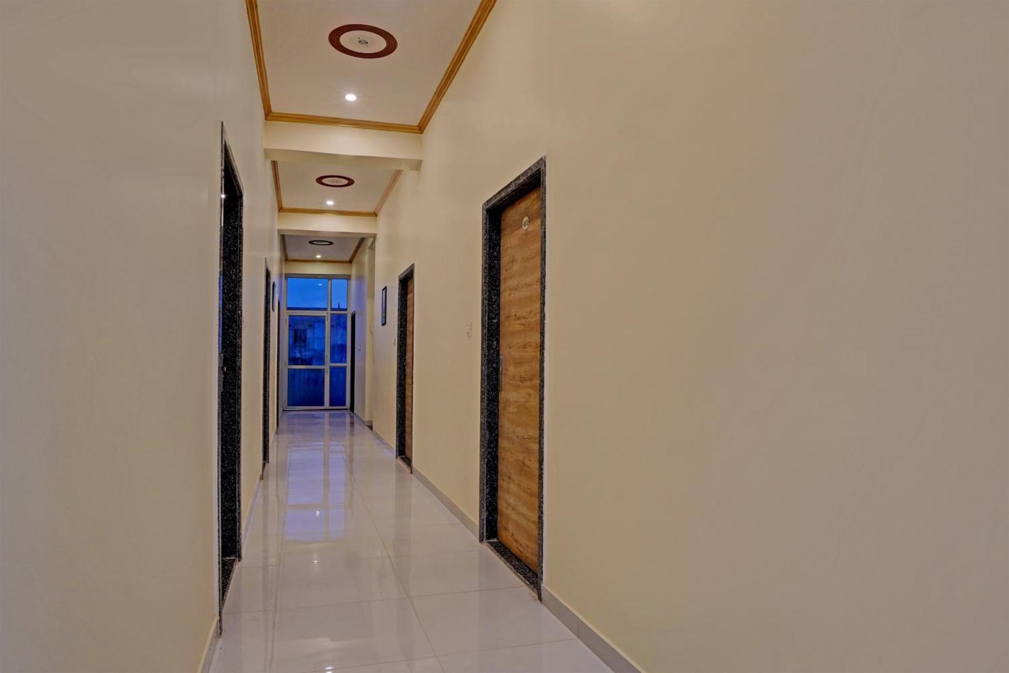 Hotel O Surya Mahal Jaipur Exteriör bild